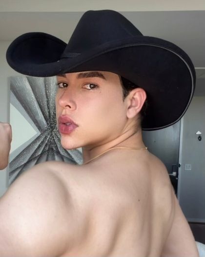 colombianboyxx OnlyFans picture