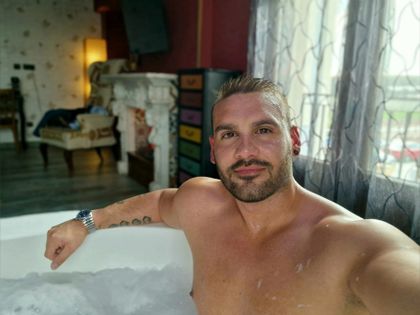 anthonyjonezsxx OnlyFans picture