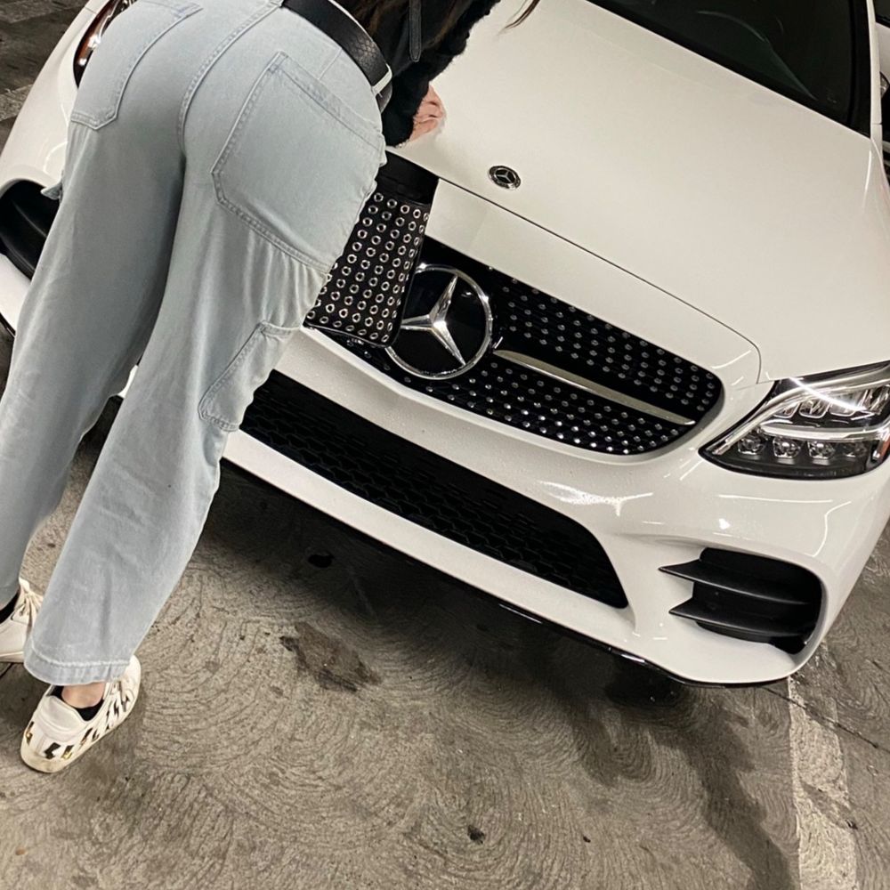 sneakyscarlet69 OnlyFans profile picture