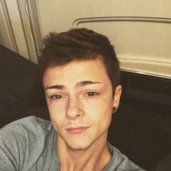 lewbaz OnlyFans picture