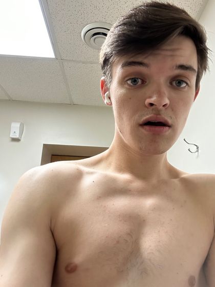 queerytony OnlyFans picture