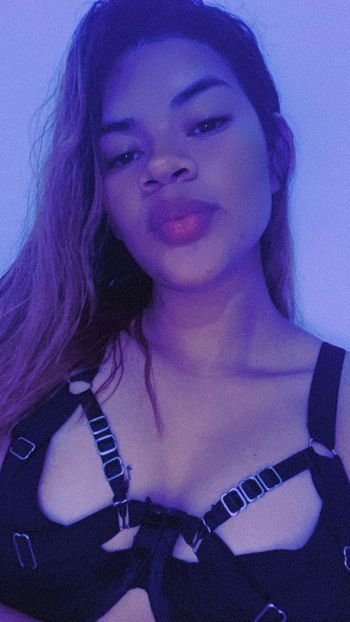 Chloe R.