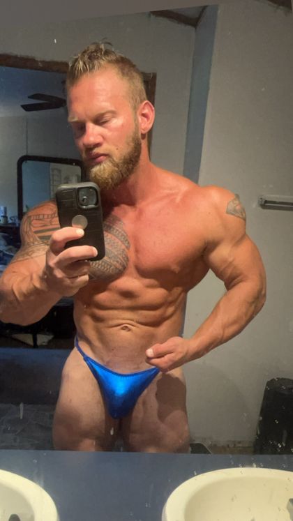 bodybuilder32 OnlyFans picture