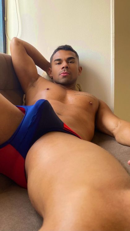 arielenriquegh OnlyFans picture