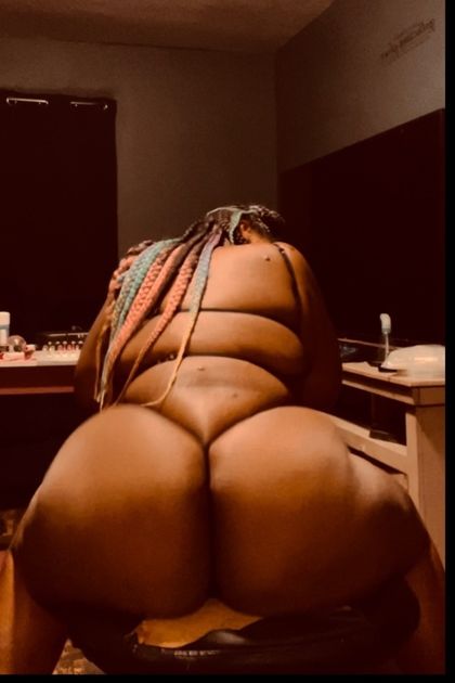curviiqueen OnlyFans picture