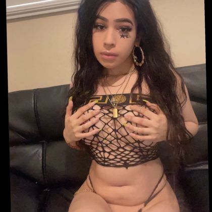 strip4selena OnlyFans picture