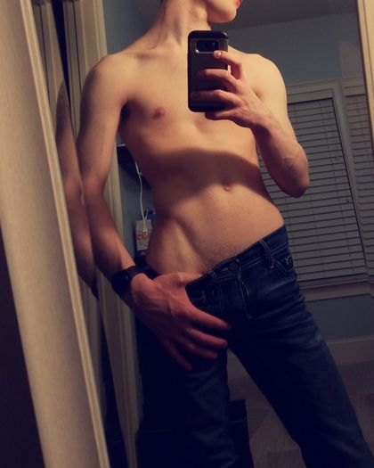 andrewbates2002 OnlyFans picture