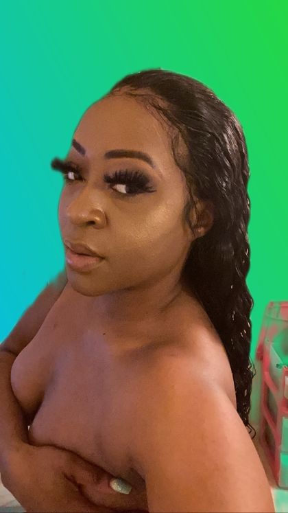 carolina_goldbaby OnlyFans picture