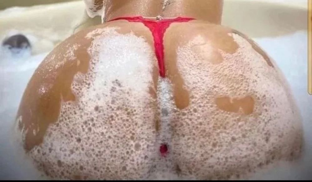 foreignesmeralda OnlyFans profile picture