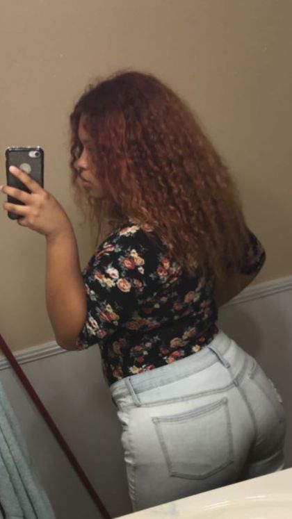 lovelyykarinaa1 OnlyFans picture