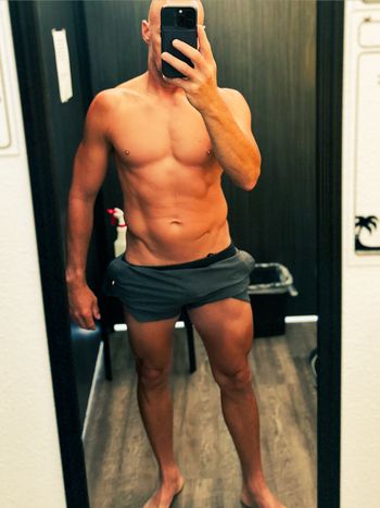 BRAD The Naked Trainer