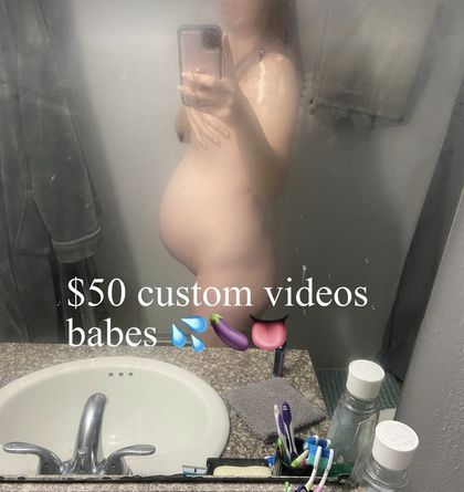 pregnantnwet OnlyFans picture