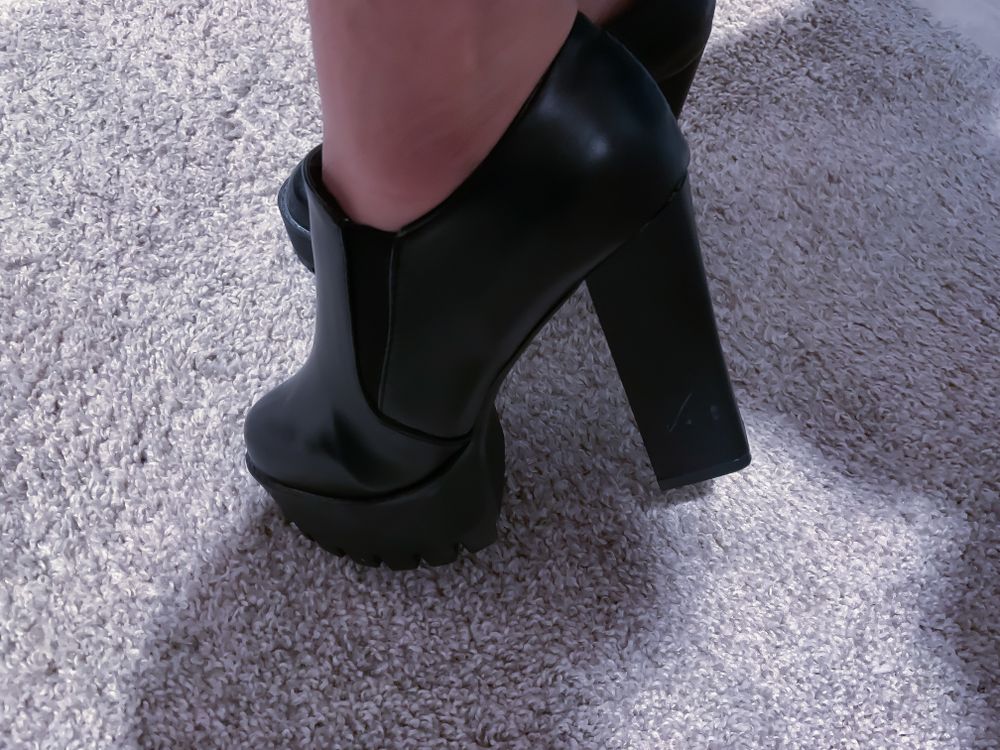 footfetishtattoedgal OnlyFans profile picture