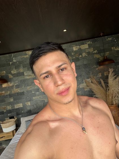 alan19col OnlyFans picture