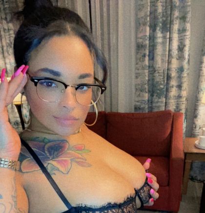 sweethoneymia OnlyFans picture