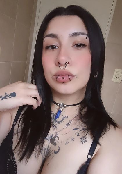 kiwisalvaje OnlyFans picture