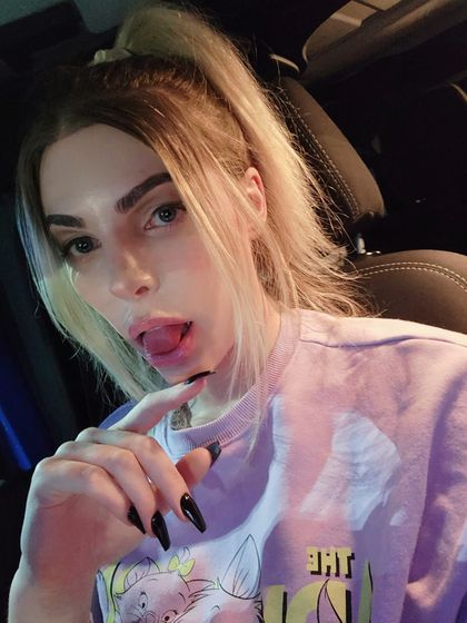 theavacarrera OnlyFans picture