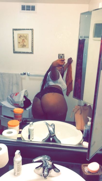 thickmonroe OnlyFans picture