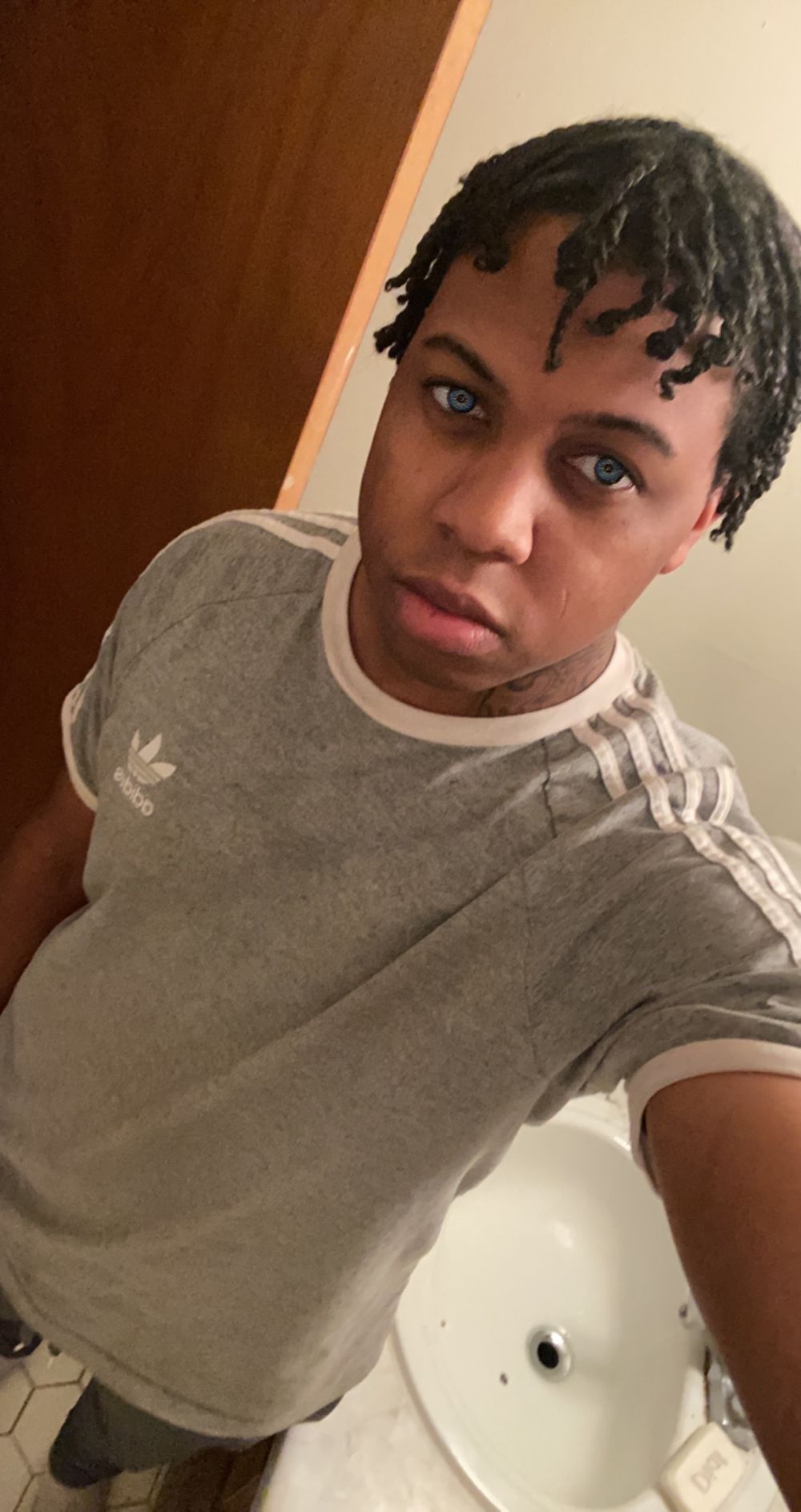 mrmakeyoutapout1998 OnlyFans profile picture