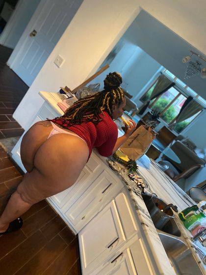 tsunamikittyy OnlyFans picture