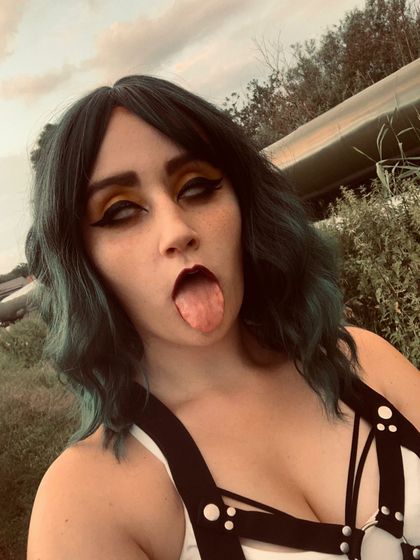 u180096387 OnlyFans picture