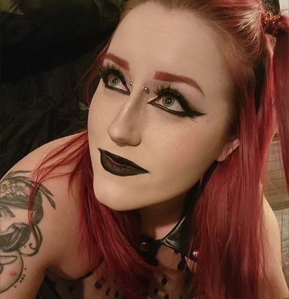 violetmora OnlyFans picture