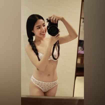 skning OnlyFans picture