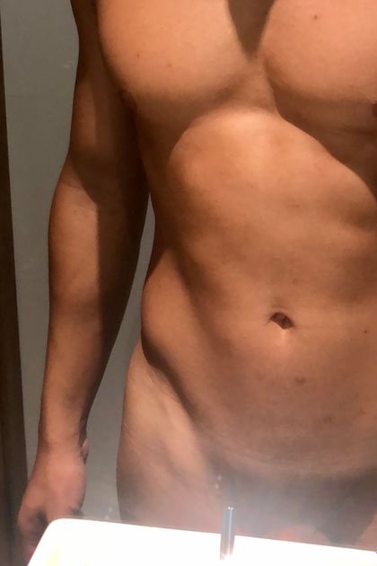 hung-student OnlyFans picture