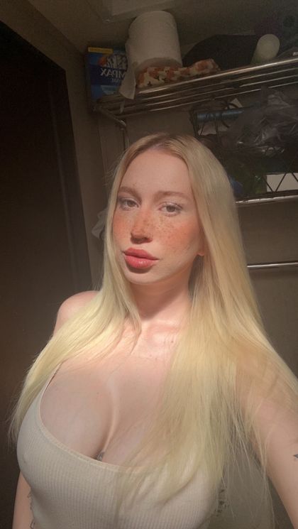 freenextdoornova OnlyFans picture