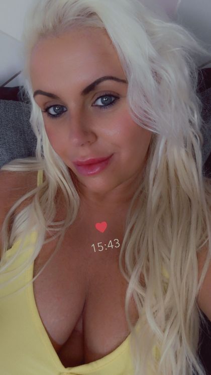 blondebitch32 OnlyFans picture