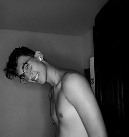 santiagoval OnlyFans picture