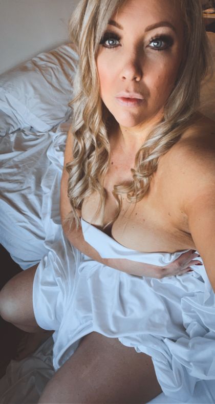 smalltowngirl1003 OnlyFans picture