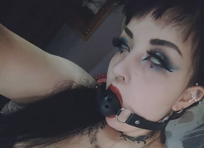 nevandemonax OnlyFans picture