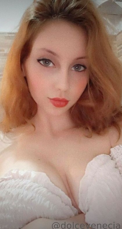 dolcevenecia OnlyFans picture