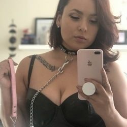 anything4selenass OnlyFans picture