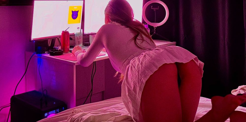 nothing.esxee OnlyFans profile picture