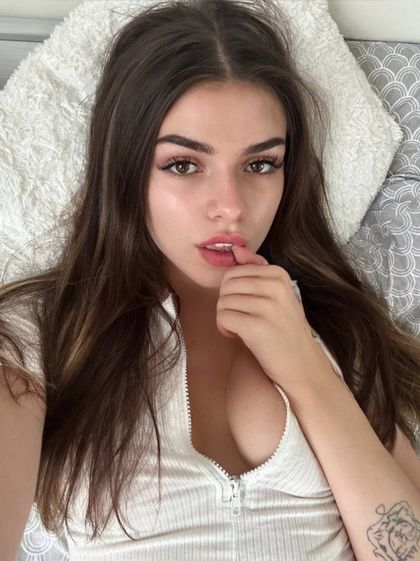 Best Hot Margo OnlyFans Accounts | FansMetrics.com