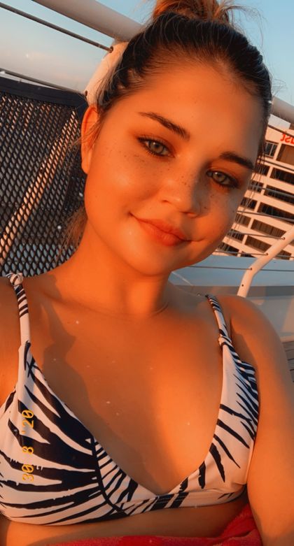 madelineg OnlyFans picture