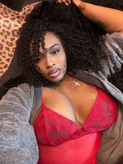 obeybina OnlyFans picture