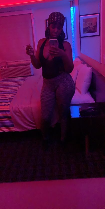 darkskinned OnlyFans picture