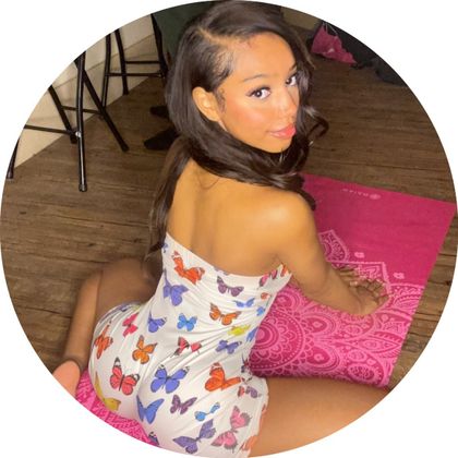 heylittlelina OnlyFans picture