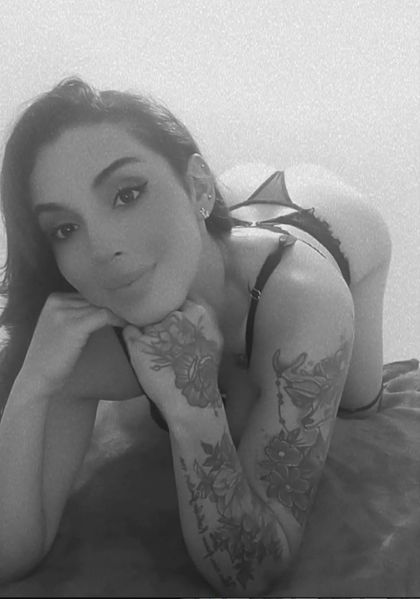 ivonmosqg OnlyFans picture