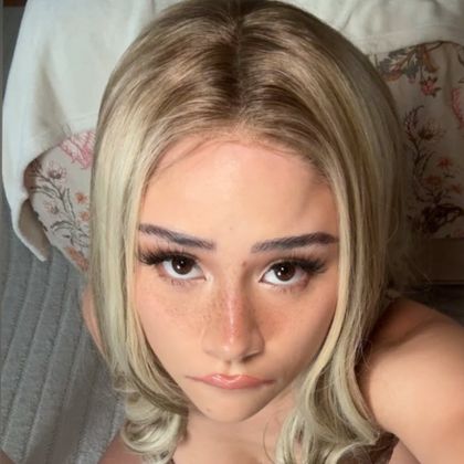 Best Hot Livy_scott OnlyFans Accounts | FansMetrics.com