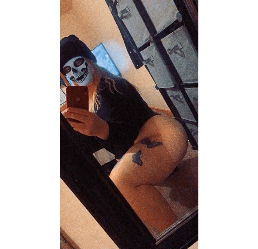 nicole02031994 OnlyFans profile picture