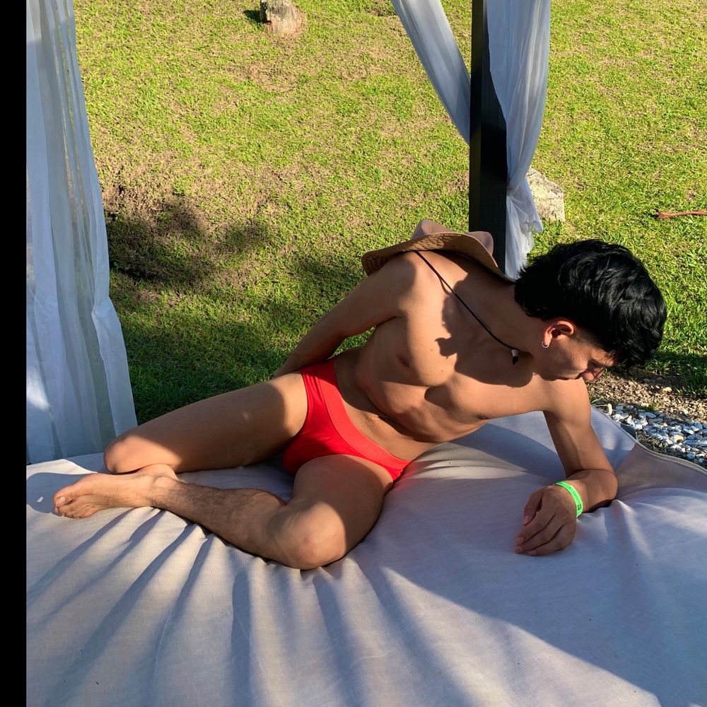gonbadz OnlyFans - Free Trial - XXX Photos | FansMetrics.com