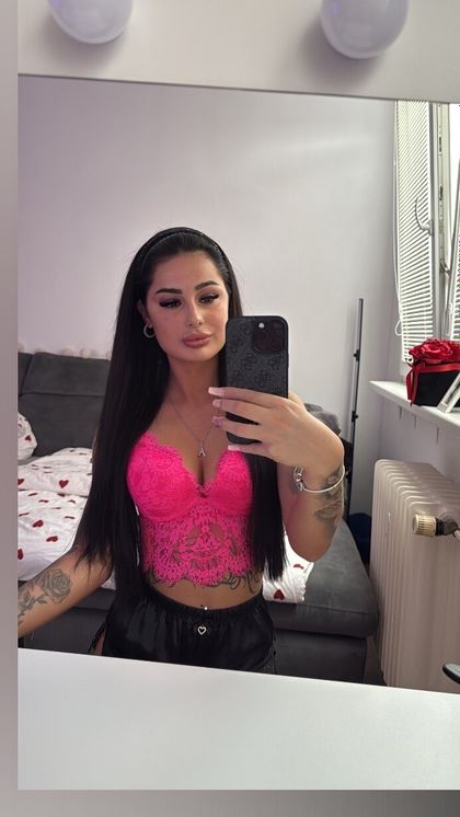 adellangdon OnlyFans picture