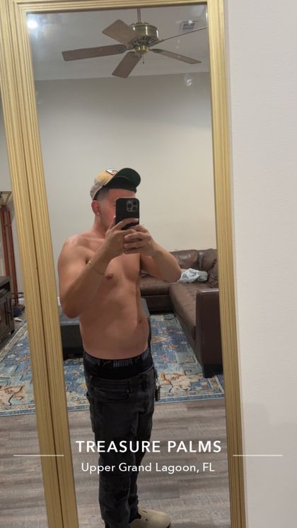 jr.12r OnlyFans picture