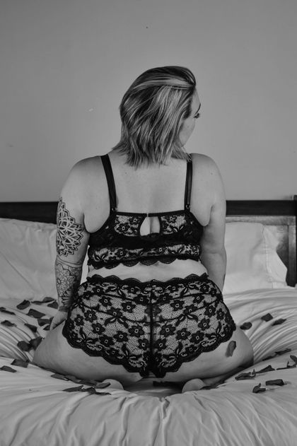 curviesisters OnlyFans picture