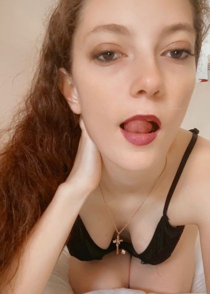 izzygracepennewell OnlyFans picture