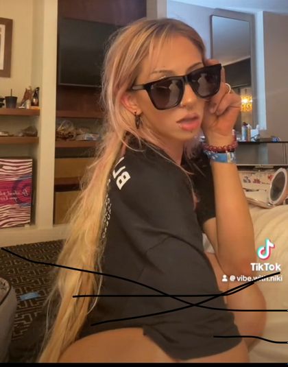 its_niki OnlyFans picture